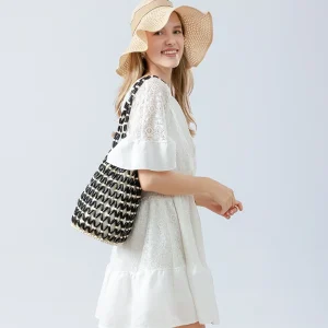 Wooden Bead Hollow-out Tote Bag Bucket Shoulder Bag Handmade Beaded Shoulder Bag Casual Beach Handbag for Women